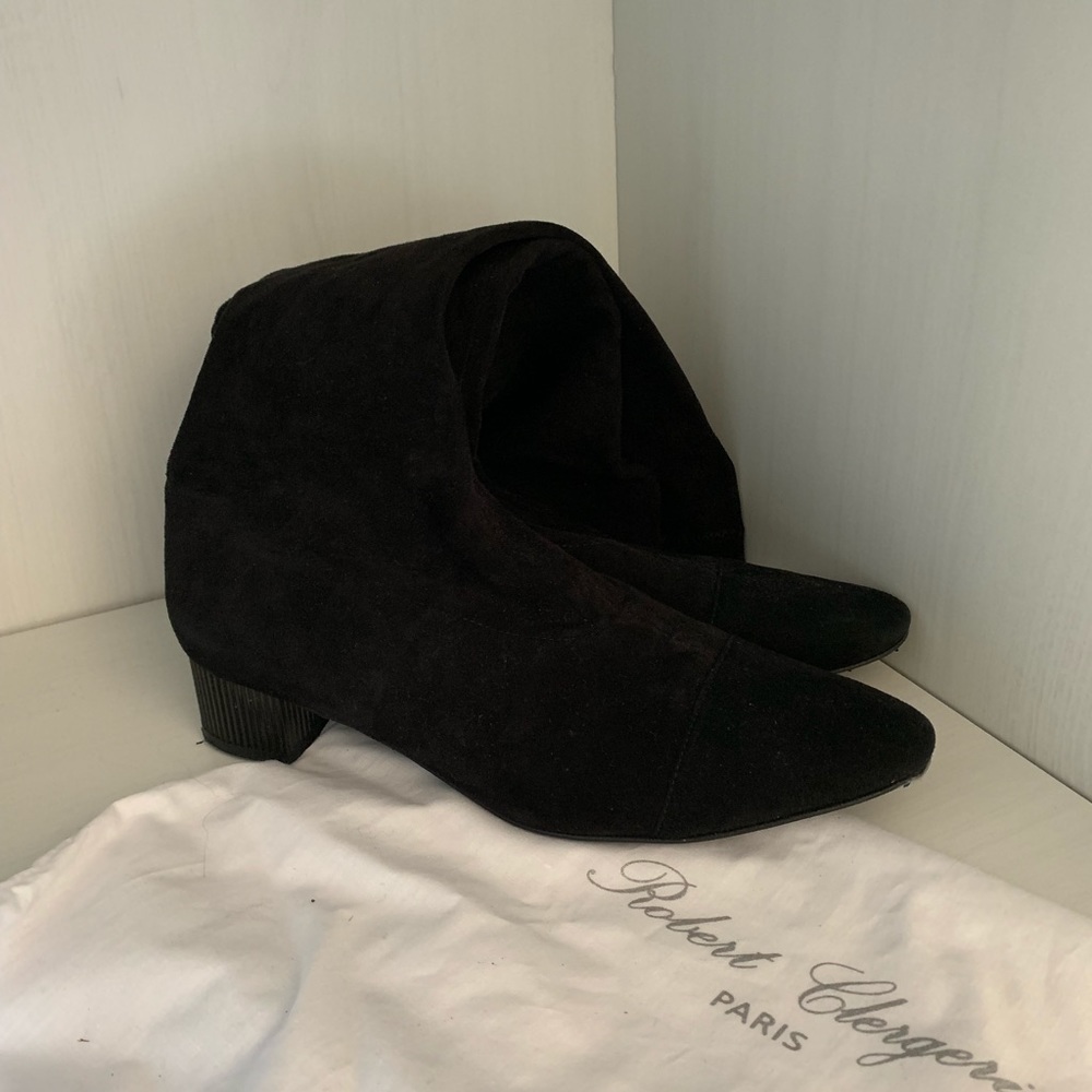 Suede stretch leather boots